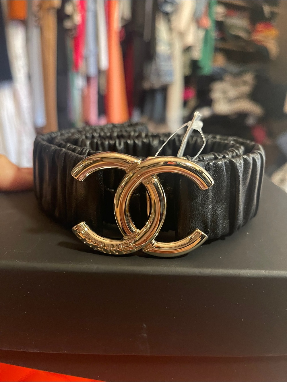 Chanel - Picture 6 of 8